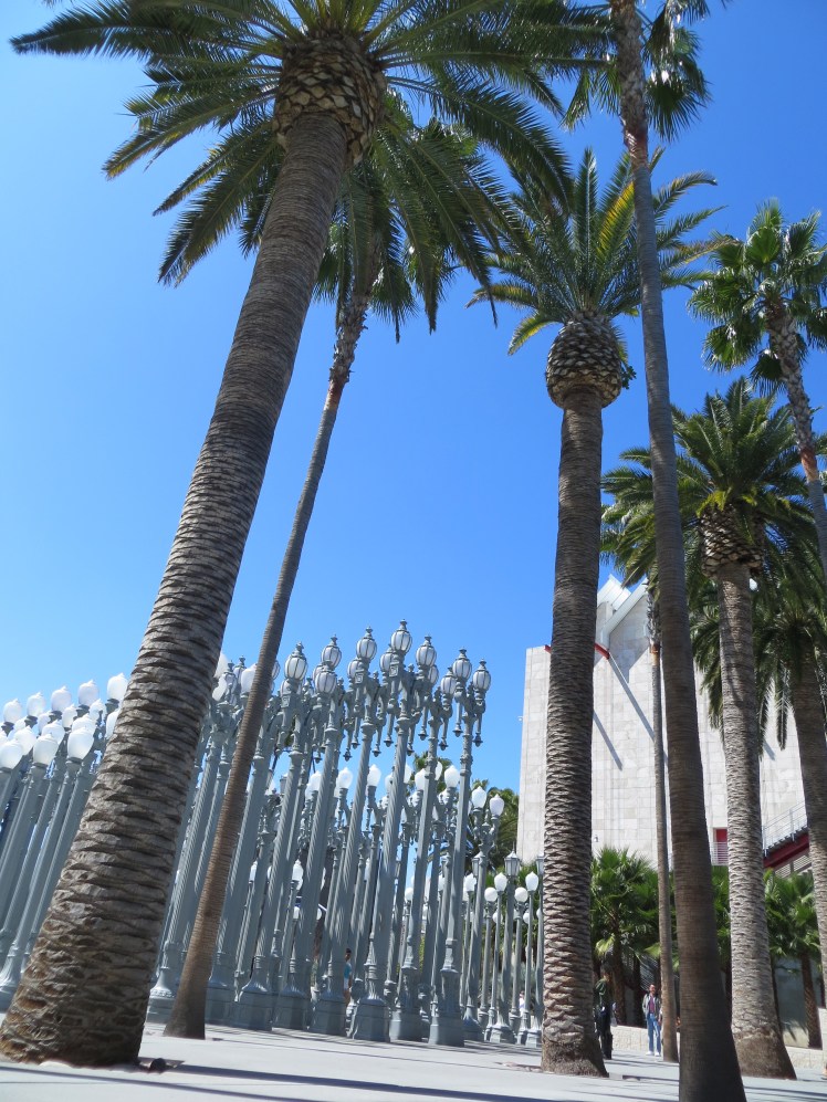 At the LACMA entrance is the assemblage sculpture called "Urban Lights" consisting of 202 restored street lamps from the 1920s and 1930s. Most of them once lit the streets of Southern California.