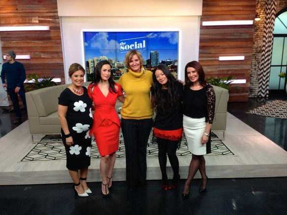 Armando thinks that I look like the host and they are my guests...must be the whole height thing!  Why is everyone so short on TV?  I seem to hover over everyone.